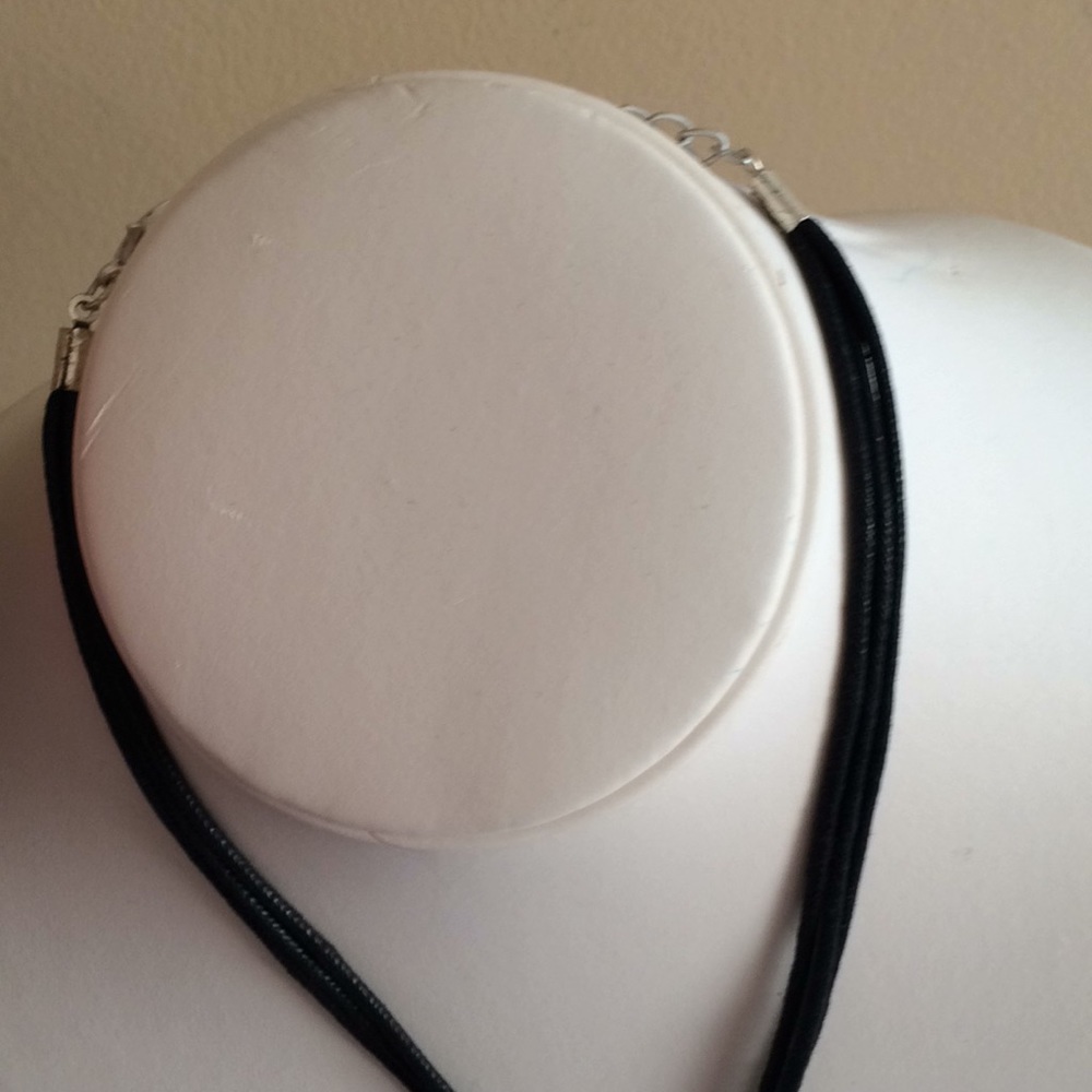 ‎Necklace - Picture 3 of 4